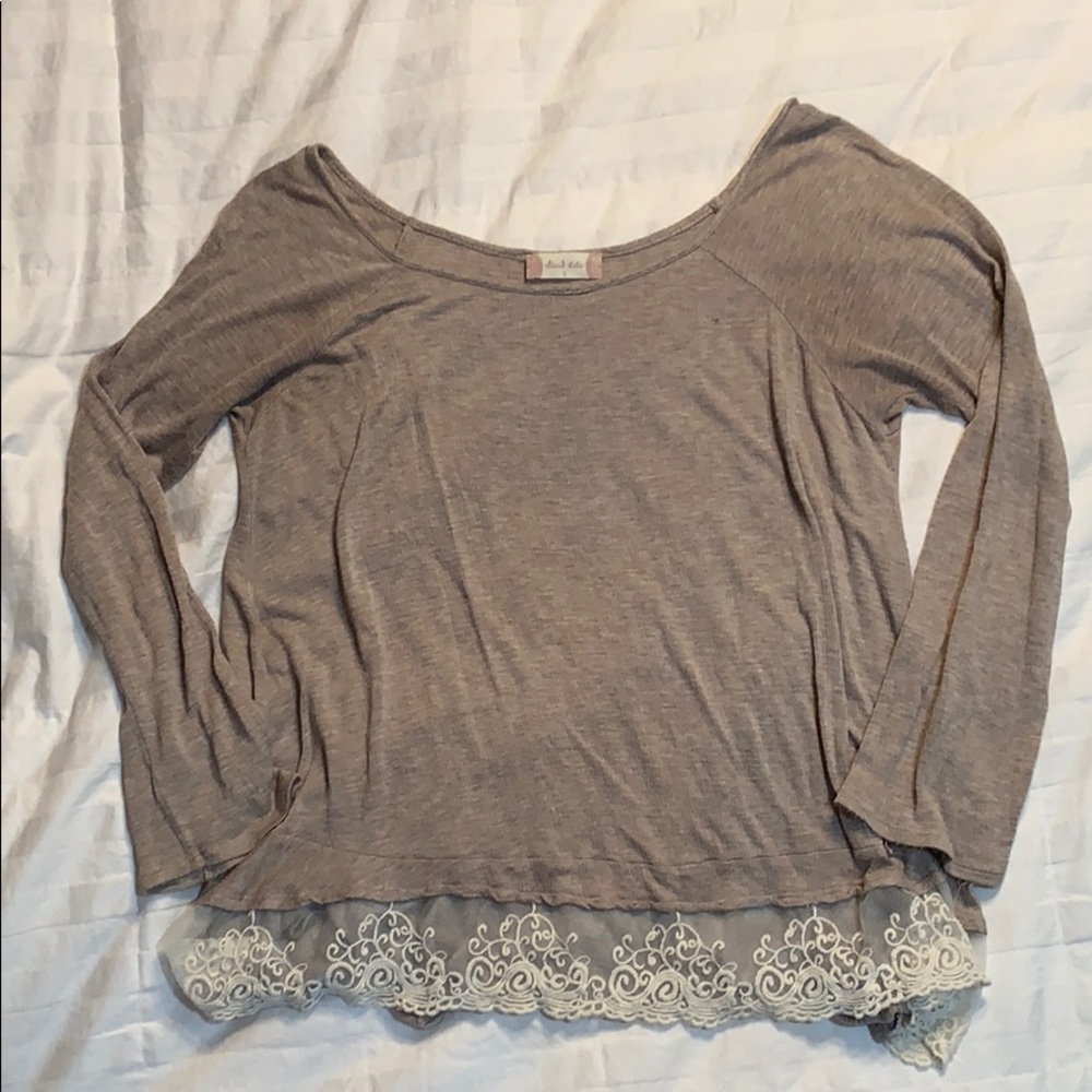 ALTAR’D STATE FLOWY BLOUSE WITH LACE